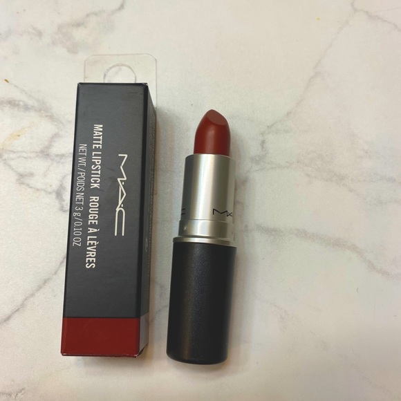 MAC Lipstick - Picture 1 of 5